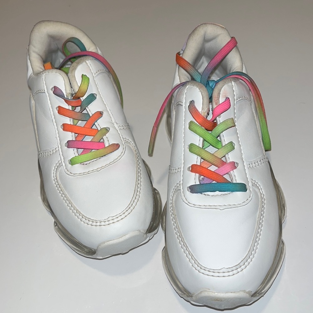 Link Girls Rainbow Shoestring Sneakers -Size 9